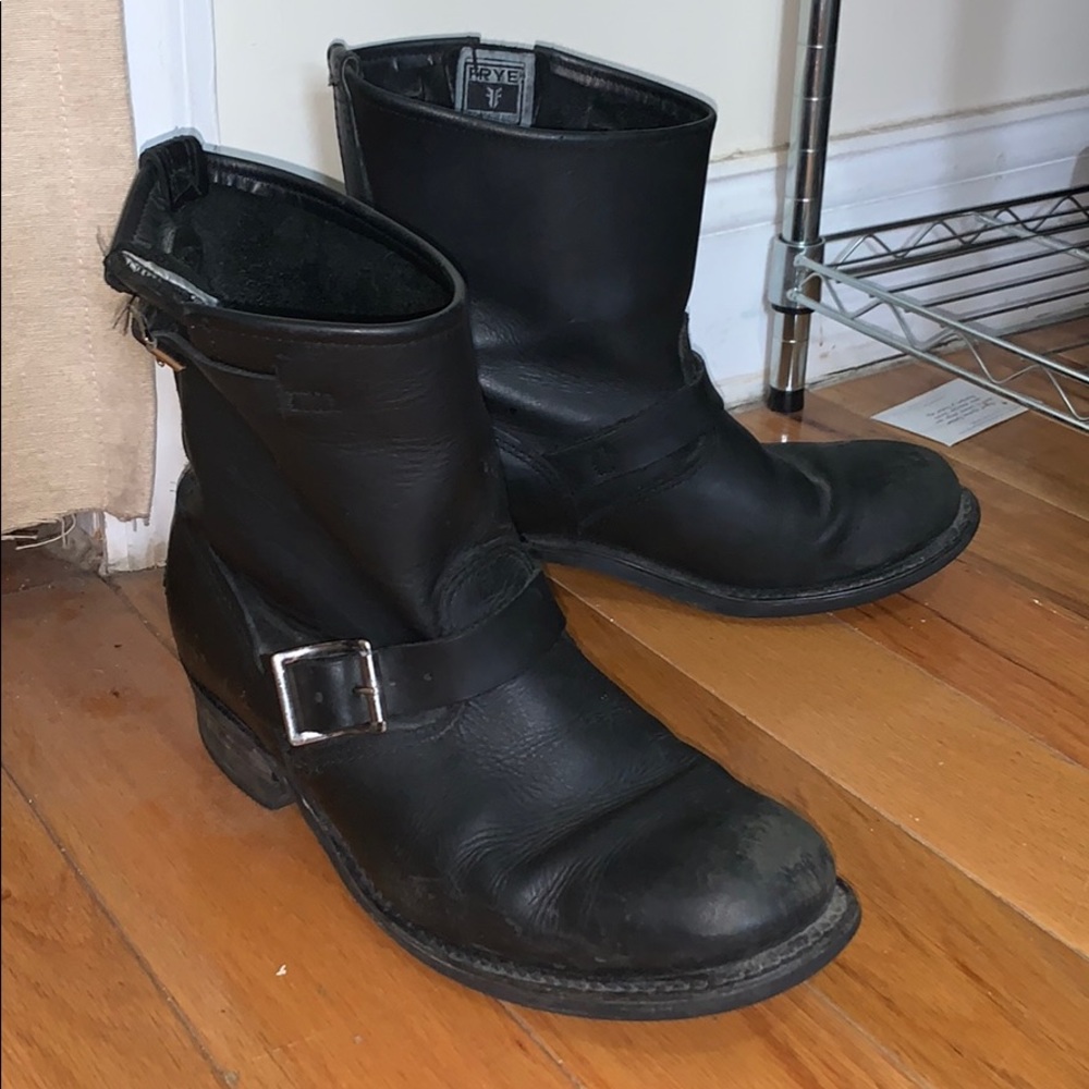 Frye 8R Engineer Boots